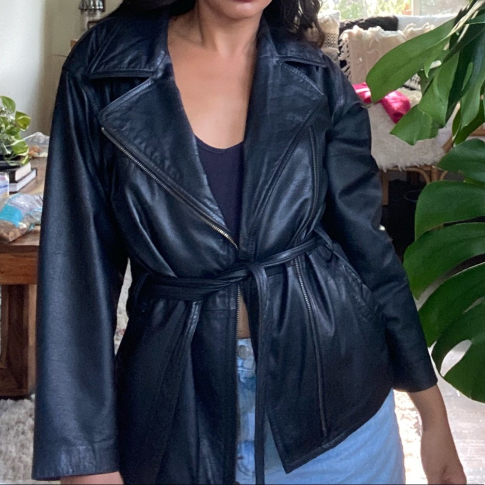 Vintage Black 90s Leather Jacket. Size: Men XS. - Picture 2 of 7